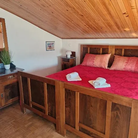 House Among Olive Trees With A Sea View 1 Apartamento